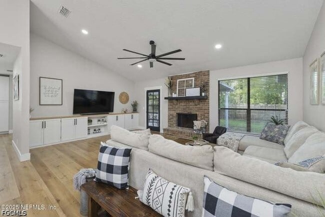 Building Photo - 1514 Rivergate Dr