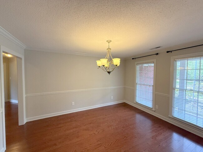 Building Photo - 238 Pebble Brook Dr