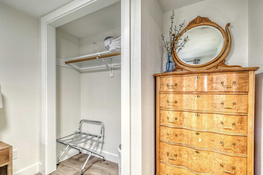 Building Photo - 2818 Rose Hill St