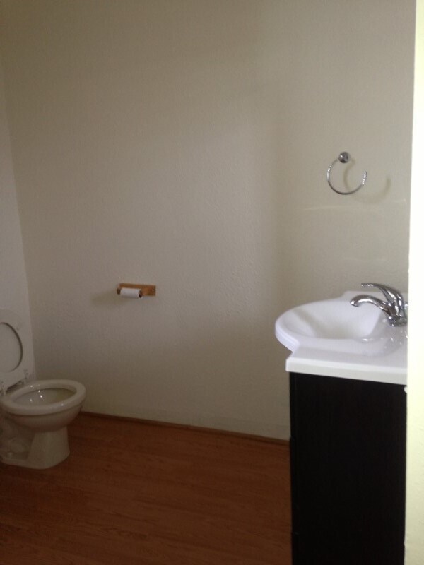 Building Photo - 1127 N 85th St