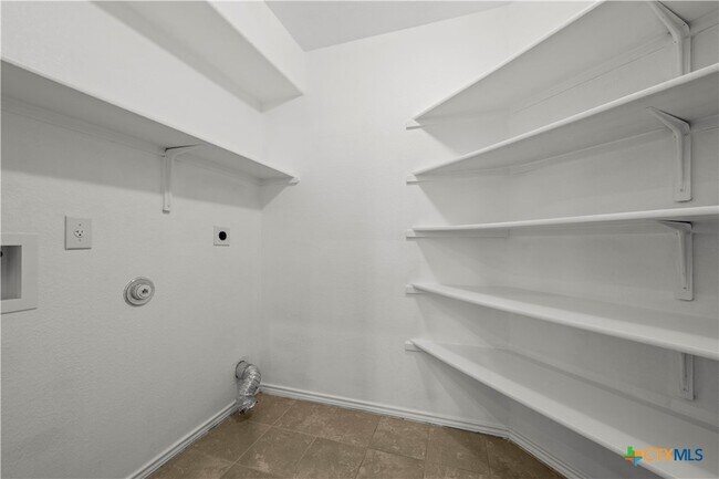 Building Photo - 6709 Mustang Creek Rd