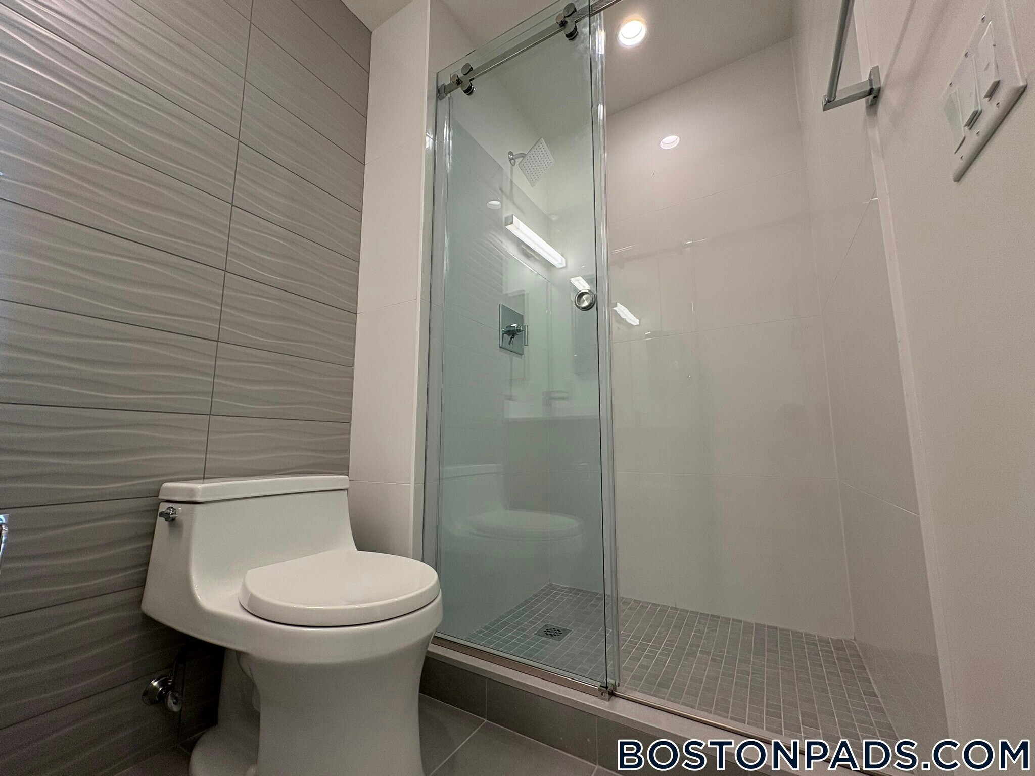 Building Photo - 1079 Commonwealth Ave