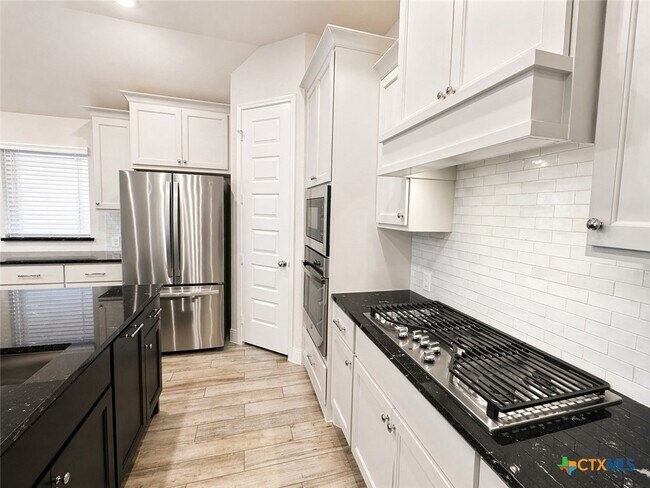 Building Photo - 1841 Windward Wy