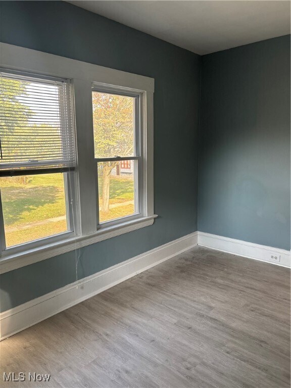 Building Photo - 1390 E 109th St