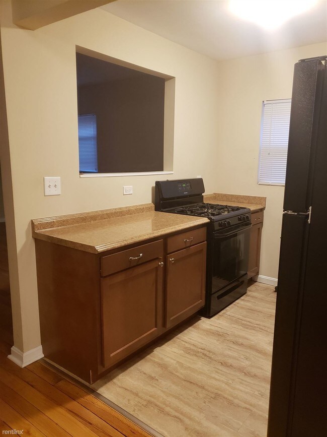 Building Photo - 1 br, 1 bath  - 2621 Park Ave