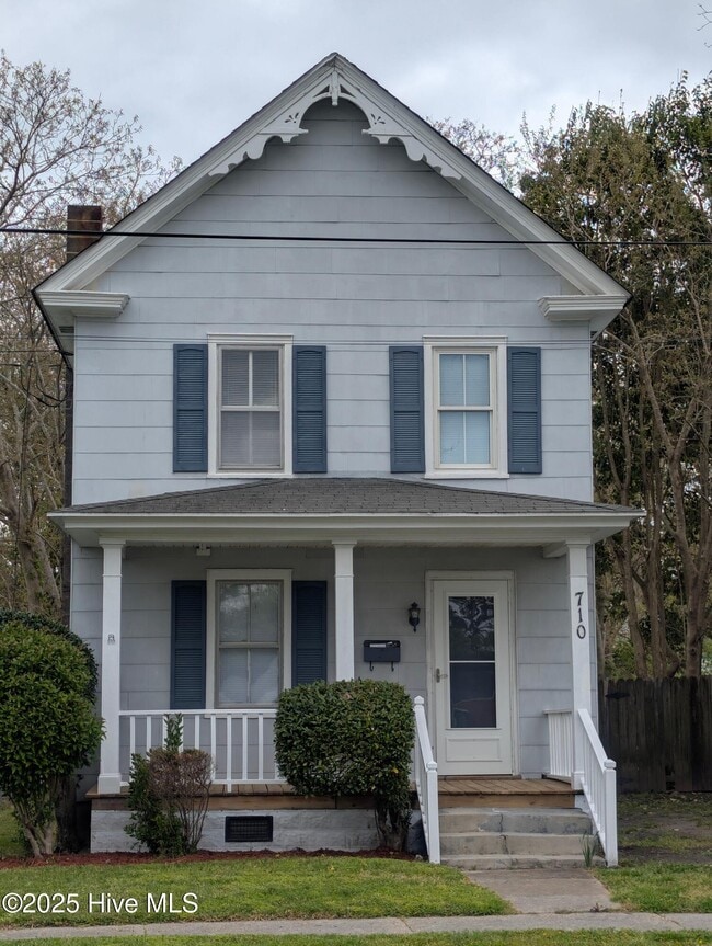 Building Photo - 710 Beech St