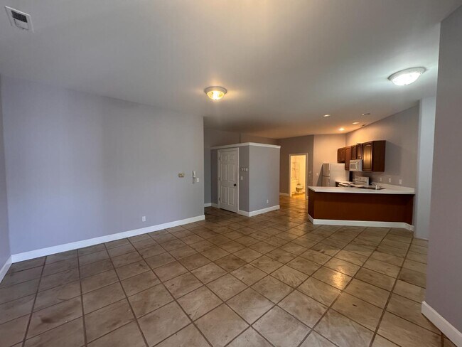 Building Photo - 1028 Shelby St