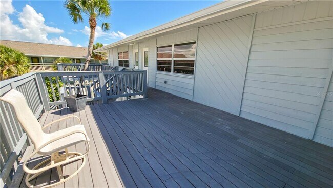 Building Photo - 5039 N Beach Rd