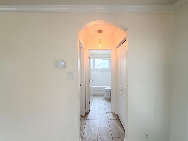 Building Photo - 92 Hendley St
