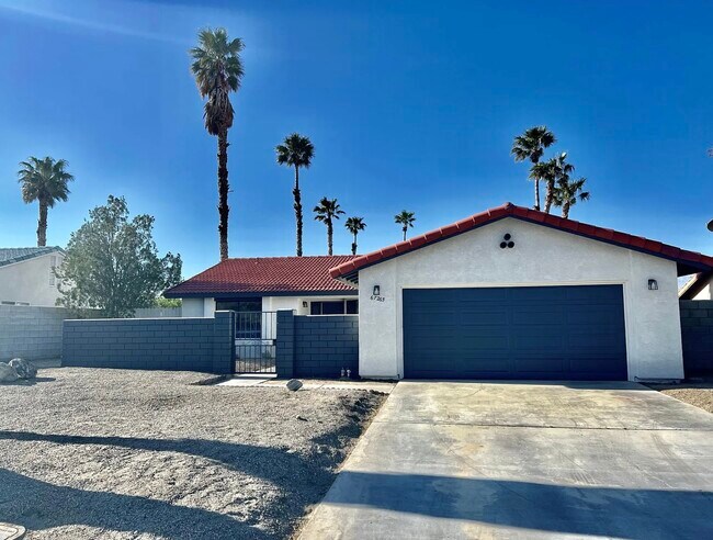 Primary Photo - 67265 Medano Rd