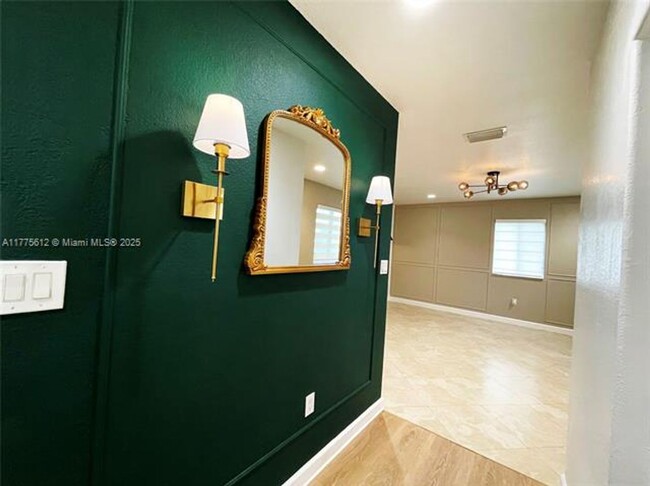 Building Photo - 1395 SW 59th Ave