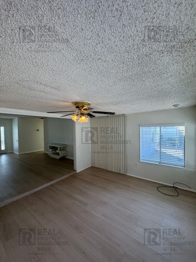 Building Photo - 55+ Community Gem: Open Floor Plan, Large Backyard & Clubhouse Amenities