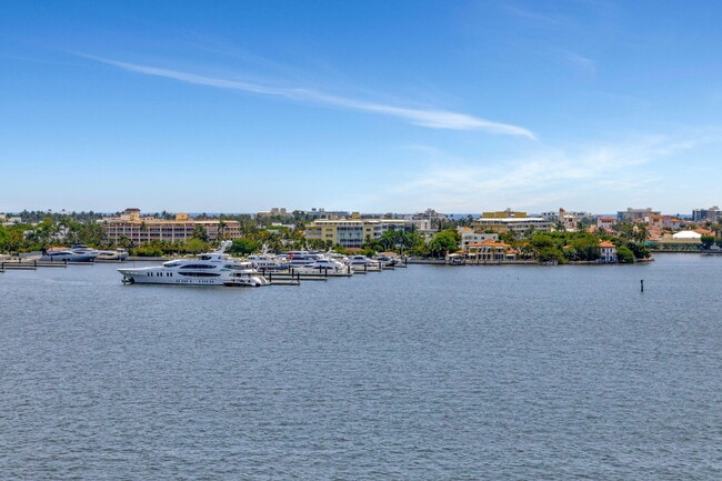 Building Photo - 1501 S Flagler Dr