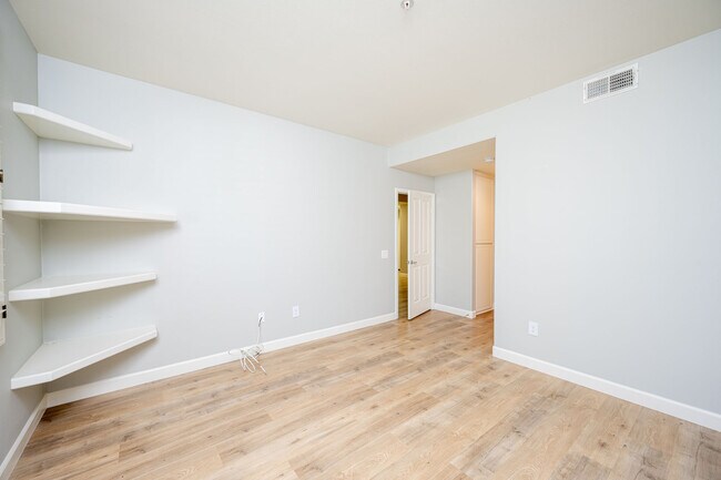 Building Photo - 104 Tropea Aisle