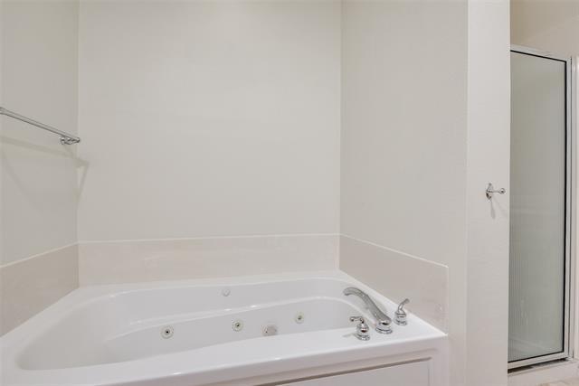 Building Photo - 4225 McKinney Ave