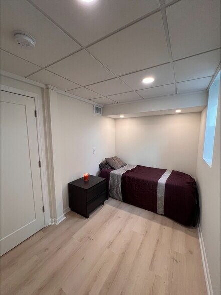 Building Photo - 18 Rustic Ldg W