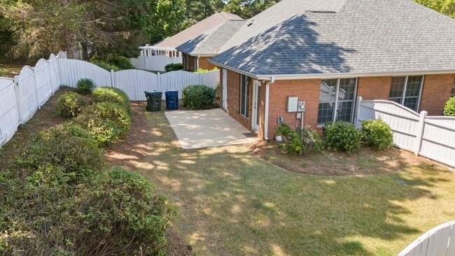 Building Photo - 1601 Over Cup Cir