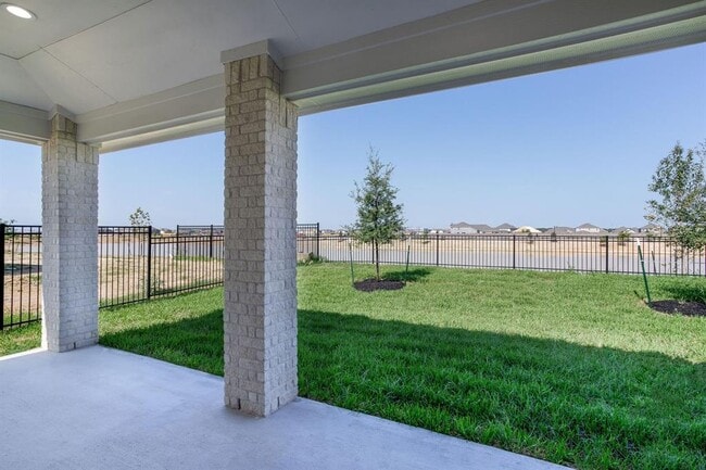 Building Photo - 7603 Coral Lk Dr