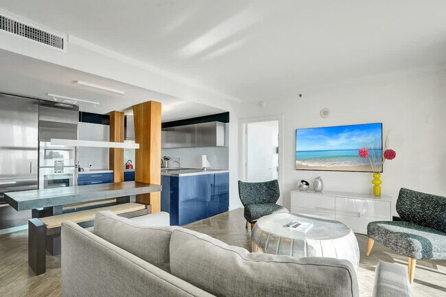 Building Photo - 2889 McFarlane Rd