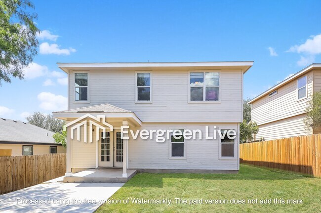 Building Photo - 310 Rustic Stable