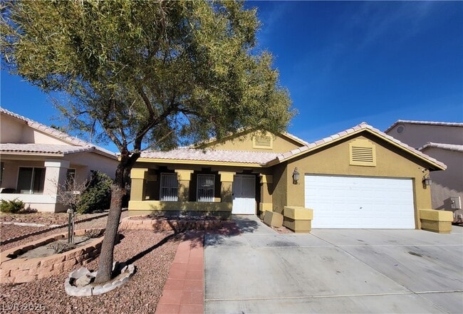 Building Photo - 4406 Cinema Ave