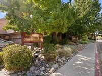 Building Photo - 3095 Lakeside Dr