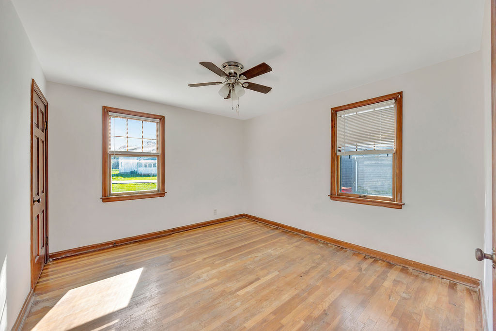 Building Photo - 8253 Brownsway Ln