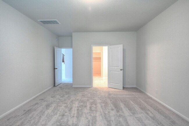 Building Photo - 22234 Delphin Grv Dr