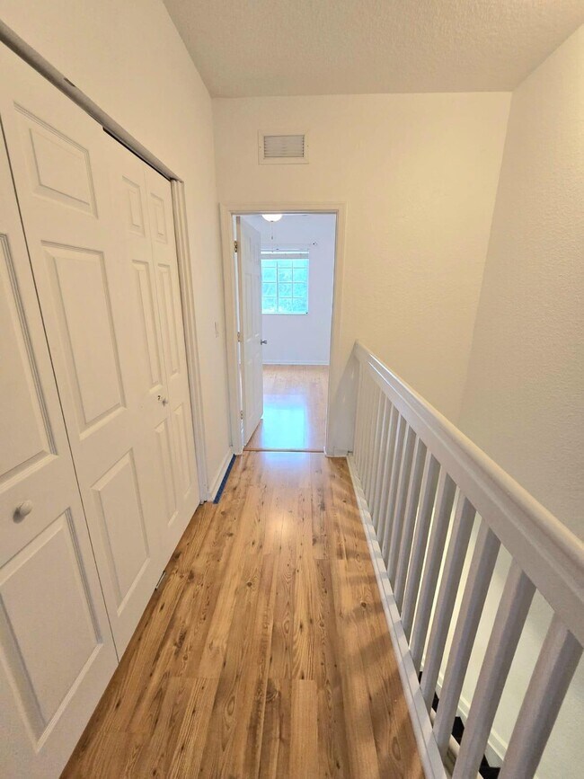 Building Photo - 6606 Catalina Ln