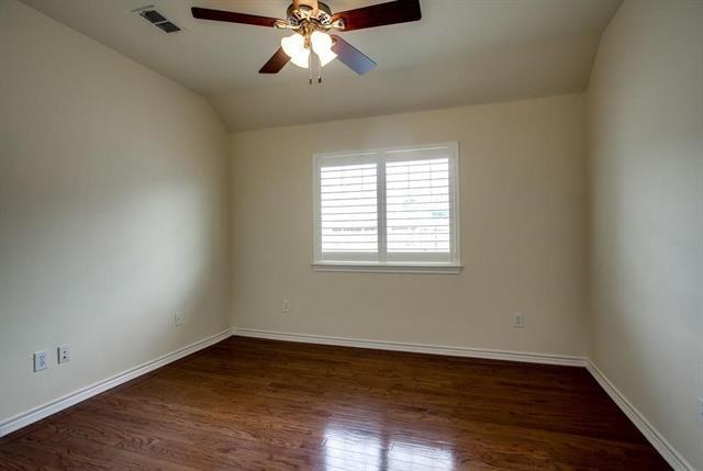 Building Photo - 314 Chisholm Trail