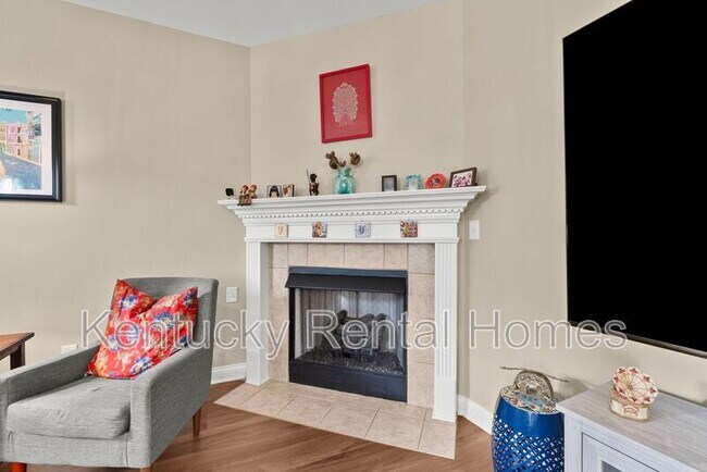 Building Photo - 4309 Saron Dr