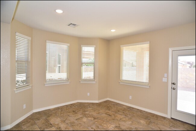 Building Photo - 5440 Limestone Dr
