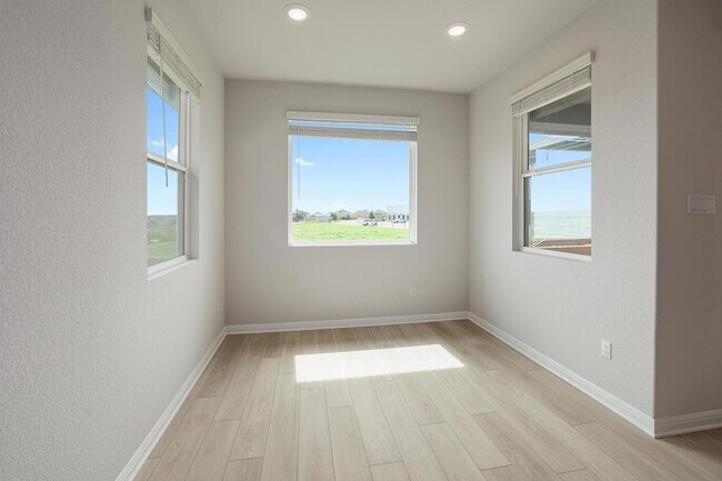 Building Photo - 308 Palo Brea Lp