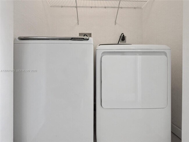 Building Photo - 7876 NW 109th Path