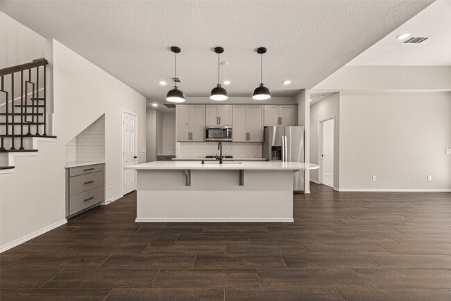 Building Photo - 3405 Knighton Hill Dr