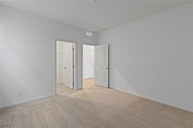 Building Photo - 3055 Magnolia Rnch Ave