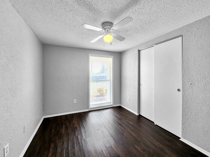 Building Photo - 2844 Homewood St