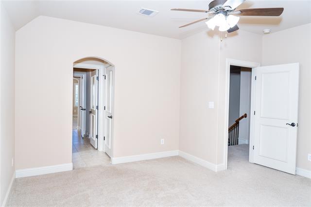 Building Photo - 1836 Walnut Springs Dr