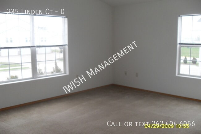 Building Photo - 235 Linden Ct