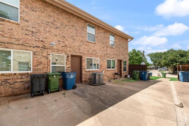 Building Photo - 105 Wildwood Ct