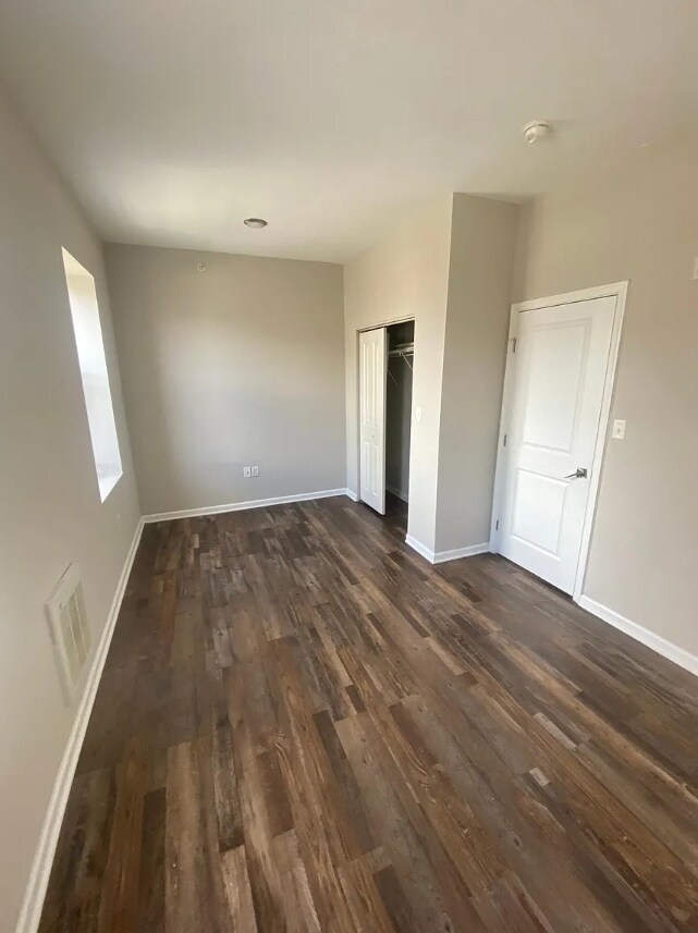 Building Photo - 1470 N 52nd St
