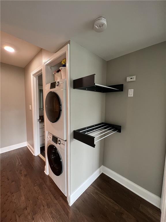 Building Photo - 6980 Roswell Rd