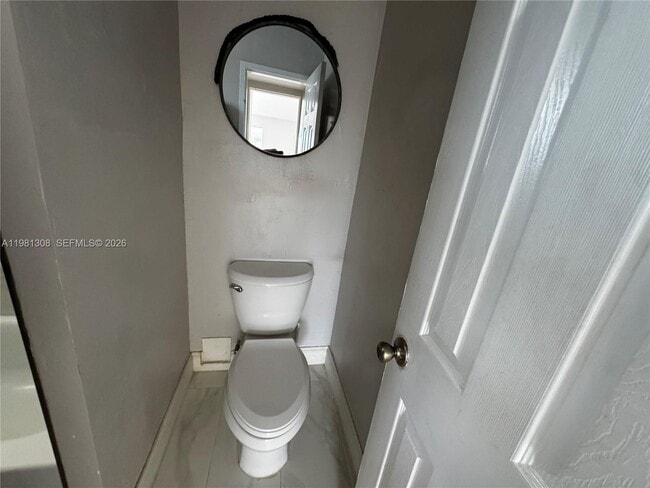 Building Photo - 500 13th St