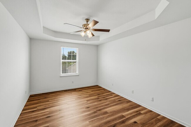 Building Photo - 1725-1727-1727 Louise Cir