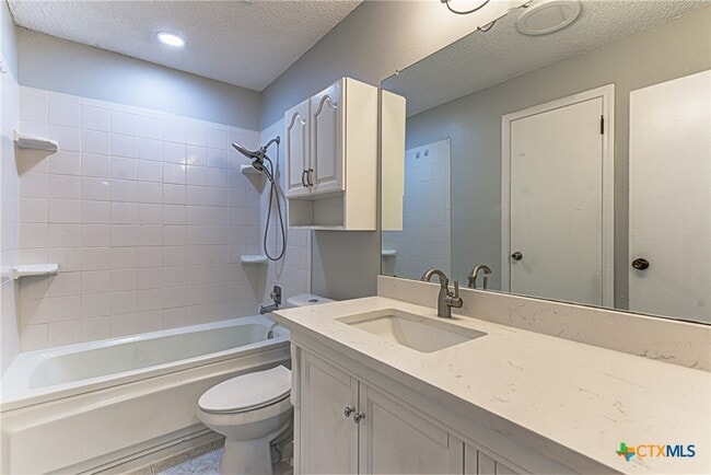 Building Photo - 313 Ranger Dr