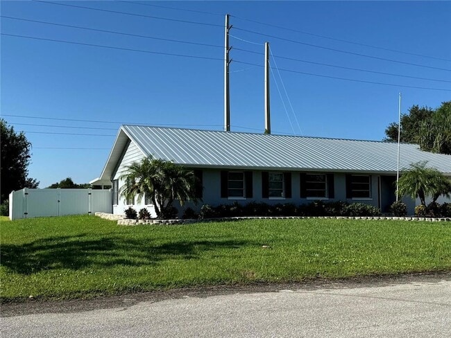 Primary Photo - 5608 43rd Ave E