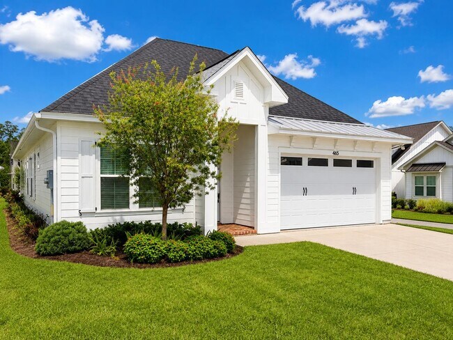 Building Photo - 465 Karcher Ave