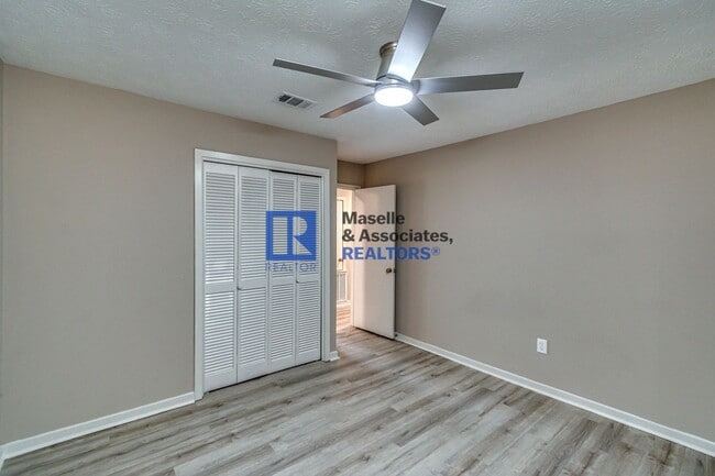 Building Photo - 4 Bed/2 Bath Home in Crossgates in Brandon