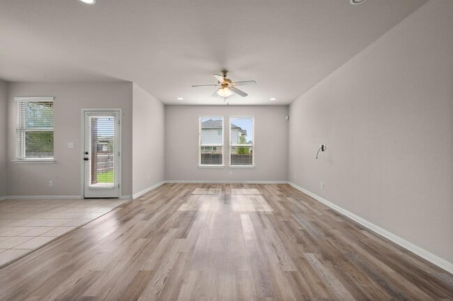 Building Photo - 1713 Morts Pl
