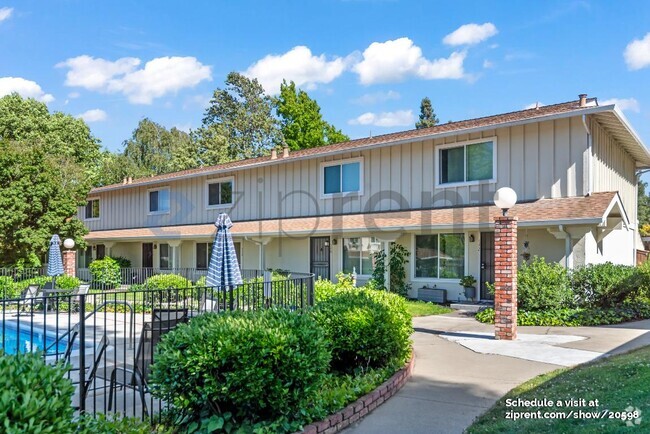 Building Photo - 538 La Copita Ct